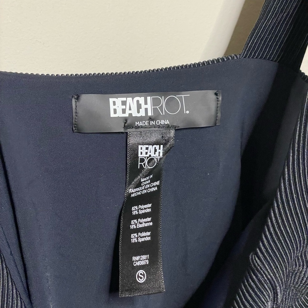 Beach Riot Sydney Belted One-Piece Swimsuit
in Black - Picture 6 of 8